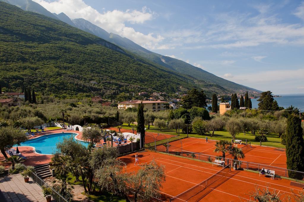 Club Hotel Olivi - Tennis Center Мальчезіне Екстер'єр фото